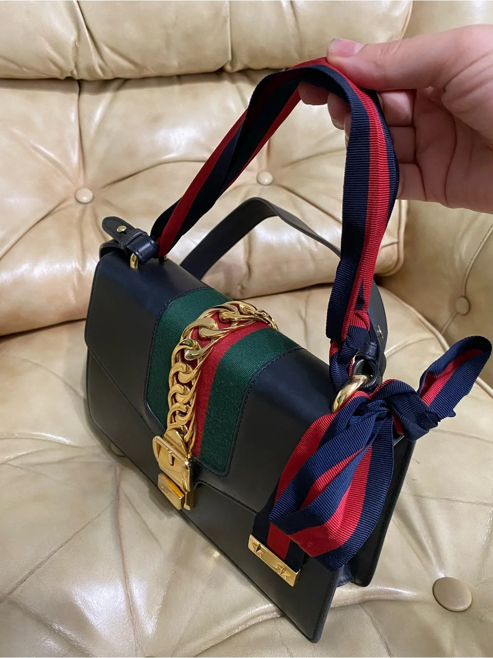 Sale! COA Gucci Sylvie SCUFFS Small Satchel w/Ribbon Strap Black Leather Chain - Picture 1 of 16